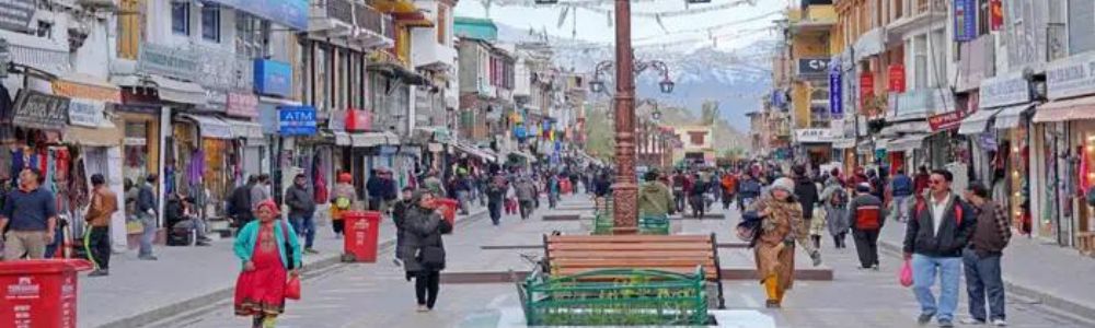 5 Best Places to Shop in Ladakh_ 1