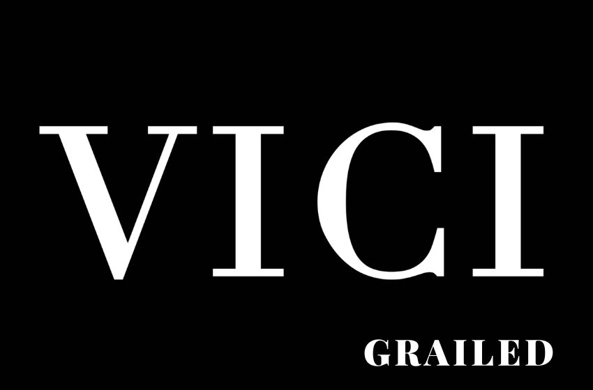 VICI | Bridging the Gap Between Online Shopping and In-store Fashion Experiences